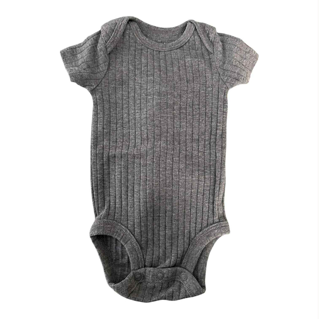 Lot cache couche carters 0-3 mois